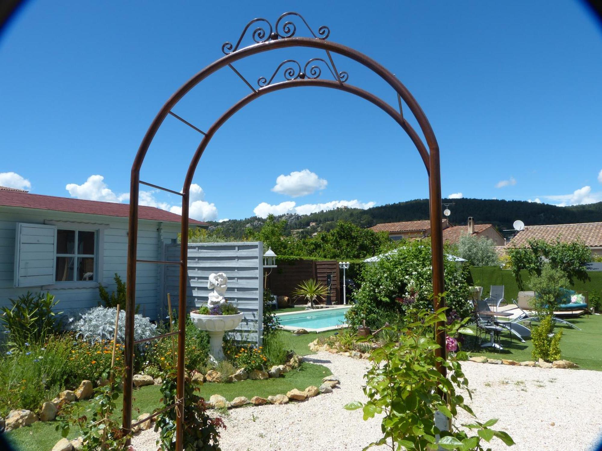 Eclats Du Sud Hebergements "Les Lavandes" Ou "Les Romarins" Meubles De Tourisme Classes 3 Etoiles Auriol Habitación foto